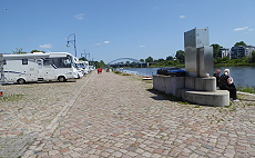 Anleger "Petriförder" ist auch ein Womo-Stellplatz Anleger "Petriförder" ist auch ein Womo-Stellplatz