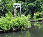 Wasserstraenschilder mssen sein ...