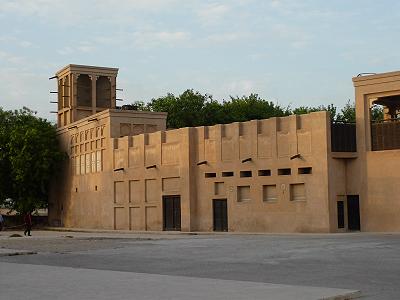 Heritage Village: Es gibt viel zu sehen, bei Tag und ...