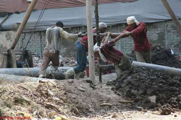 ... und Einsatz reiner Muskelkraft ... ... und Einsatz reiner Muskelkraft ...