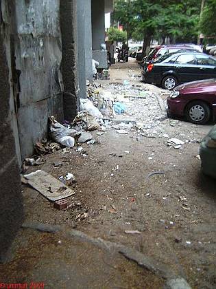 ... oder einfach nur Mllabladeplatz ...