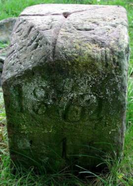 #1: Dreilndereck - Grenzstein (Foto von Thringer Seite aus)