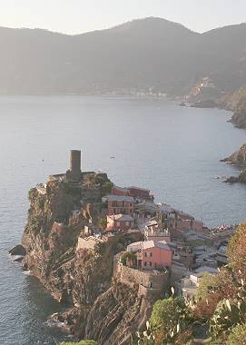 #1: Cinque Terre: Blick auf Vernazza