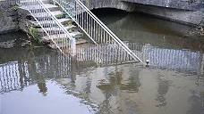 Bequemer Zugang zur Bademglichkeit ..?