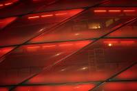 Membranwand: Einblicke ins UFO möglich ... Membranwand: Einblicke ins UFO möglich ...