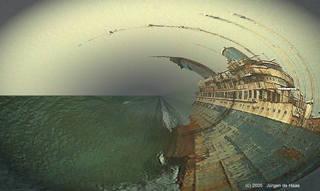 ... liegt ein gestrandetes Geisterschiff in dunkler Bucht ...