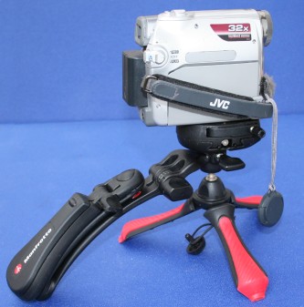 Ein Mini Tischstativ ...