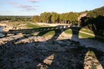Das römische Aquädukt wirft seinen Schatten ...