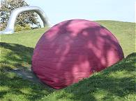 Hintergrund s. (54), Vordergrund (52) Werner Reiterer: gesture (2003/04), s.a. YouTube Video