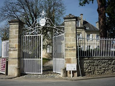 Chteaux in St. Estphe ...