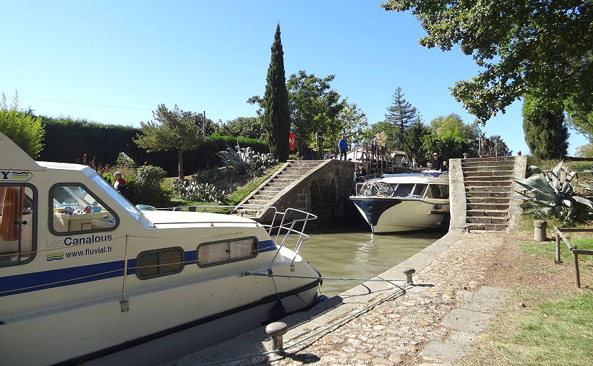 Die Reise der BUCK DANNY: Von Schleuse zu Schleuse ... Die Reise der BUCK DANNY: Von Schleuse zu Schleuse ...