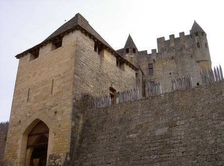 Burg von Beynac ...