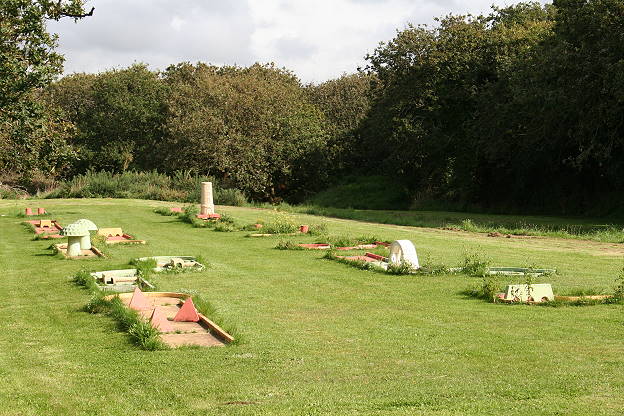 Einsamer Minigolfplatz ...