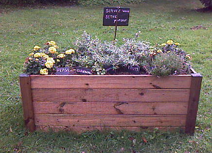 Kruter-Selbstbedienungstheke am Platz ...