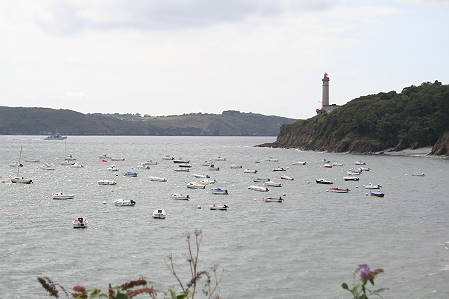 ... mit Blick auf die gegenberliegende Halbinsel ...