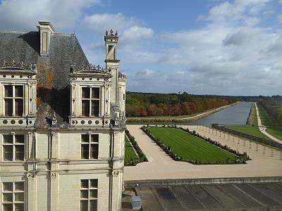 Weiter Blick ber Garten, Kanle und Park ...