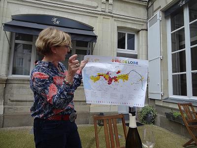 Weinlehrstunde bei Gerhild Burkard ...