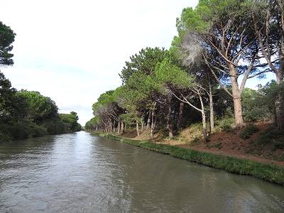 Endlos geradeaus bis zur nächsten Kurve ... Endlos geradeaus bis zur nächsten Kurve ...