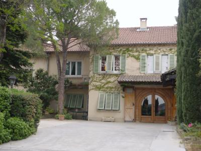 Vieux Tlgraphe - die steinigen Bden der Region ...