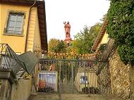 Marienstatue, heute natürlich geschlossen ... Marienstatue, heute natürlich geschlossen ...