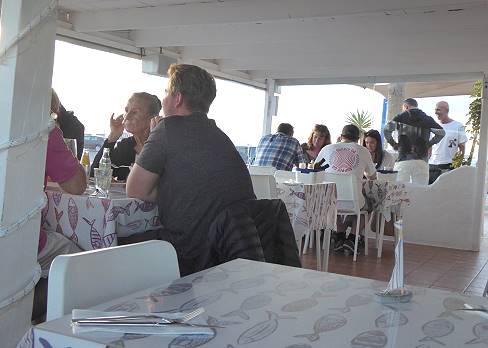 Geselligkeit im Azurro ...