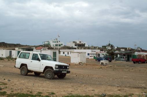 An der Weggabelung nach Lajares: "dichte" Bebauung entstanden ...