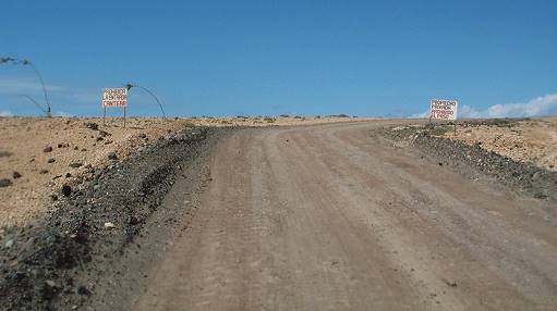 Weiterfahrt verboten: Keine Erlaubnis Richtung El Jablito ...