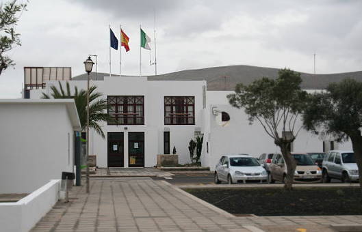 Die Verwaltung von La Oliva: Was wird hier gespielt ..? Die Verwaltung von La Oliva: Was wird hier gespielt ..?