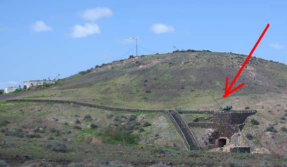 Ein Hgel wie ein Zugang zu einem U-Boot-Bunker ..?