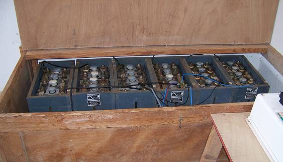 Batterieanlage ohne Anschlsse ..!
