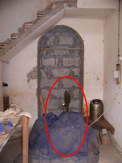 Wofr ist der Motor unter der Plane ..?