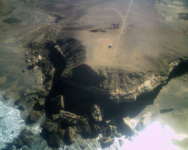 Blick auf den Hgel: Die Metallreste vom Griechen ...