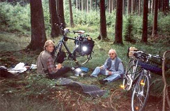 Wald-Idyll ... (24 KByte)