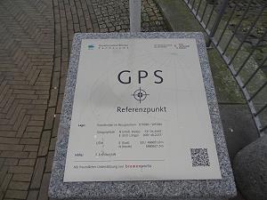 Der Referenzpunkt in Bremen, die Platte ...