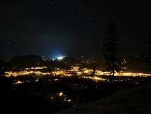 Lichtermeer im Tal ...