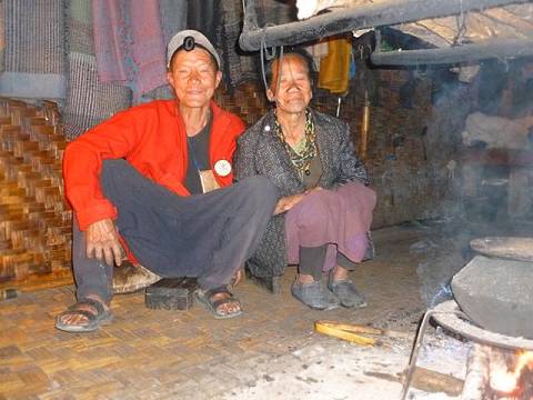 Clan-Chef: Rote Jacke als Statussymbol ...