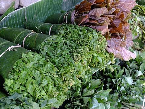 Markt in Kohima (4) ...