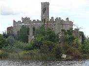 Wieder ganz nahe: MacDermotts Castle ...