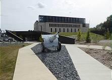 Neugestaltetes Memorial ...