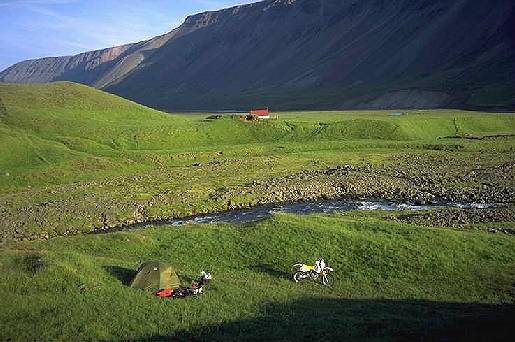 Einsames Kirchlein Abar