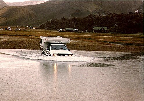 Furten vor Landmannalaugar ...