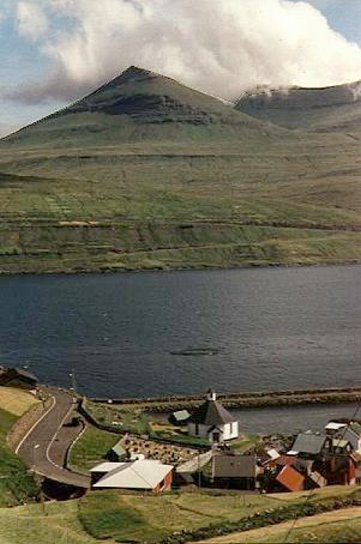 ... Aussicht auf Haldarsvik ...