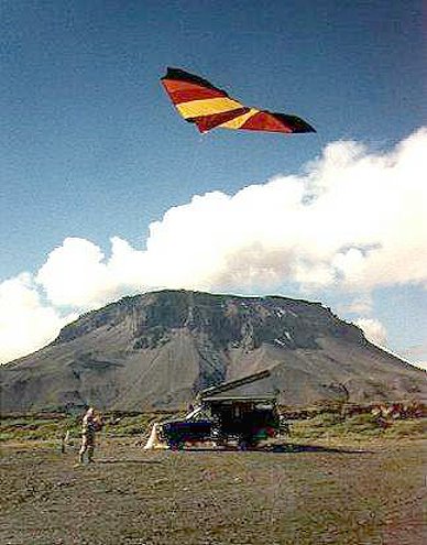 Drachen-Idylle bei Herdubreiðarlindir ... Drachen-Idylle bei Herdubreiðarlindir ...