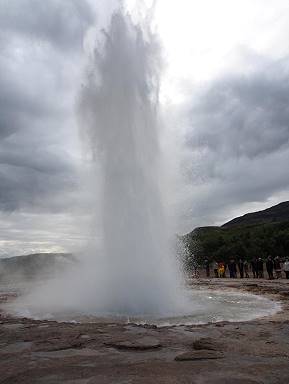 Unser Freund: Herr Stokkur, der Geysir ...