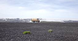 Auf dem Maelifellsandur, dem Mydraljökull gegenüber ... Auf dem Maelifellsandur, dem Mydraljökull gegenüber ...