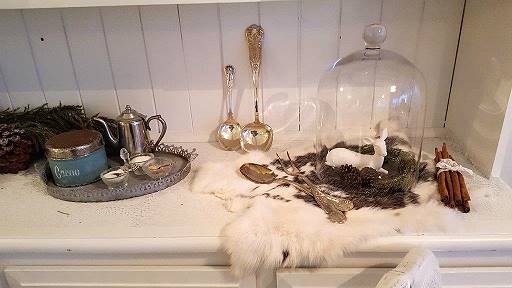 Im "Puppenstubencaf" ...