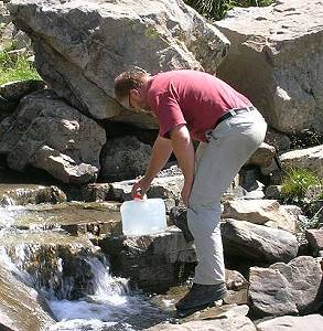Wasser holen ... Wasser holen ...