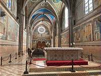 Basilika San Francesco, Innenansicht