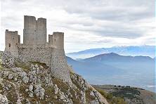 Ebenfalls beeindruckend: Die Wehranlage von der anderen Seite ...