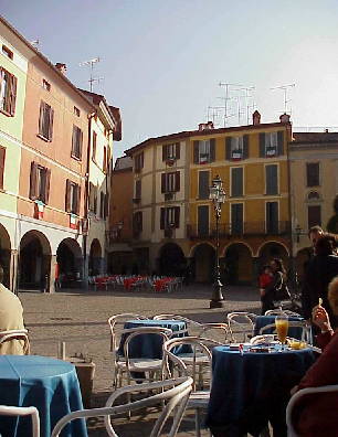 In der "City" von Iseo ...